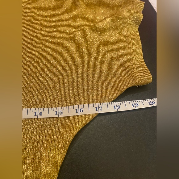 Vintage Cache Woman’s Gold Metallic Pullover Top Blouse Size Medium - Picture 7 of 8